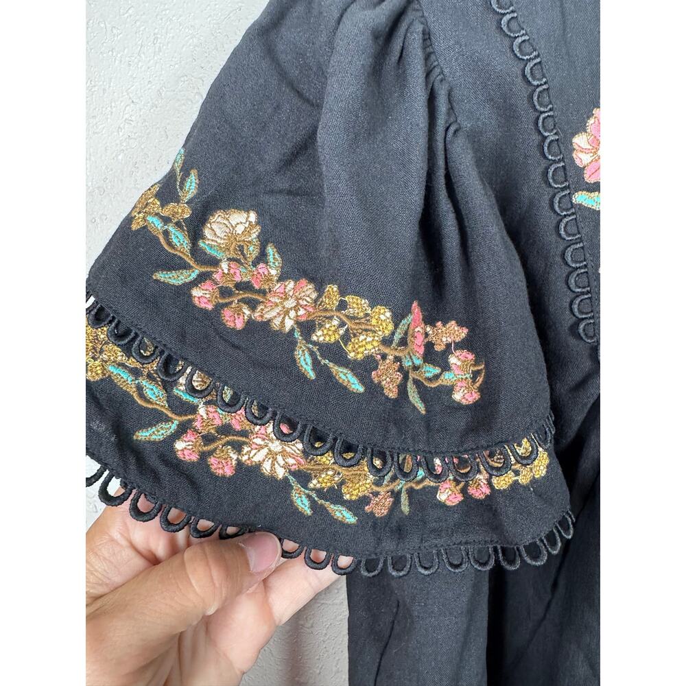 Mable by Anthropologie Black Floral Embroidery Puff Sleeve Womens size Medium - Picture 4 of 8